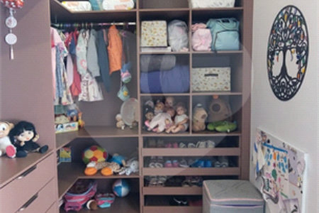 Casa à venda com 3 suítes no condomínio Figueira Garden, Atibaia - SP
