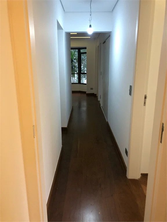 Apartamento à venda com 4 suítes em Vila Suzana, São Paulo, SP
