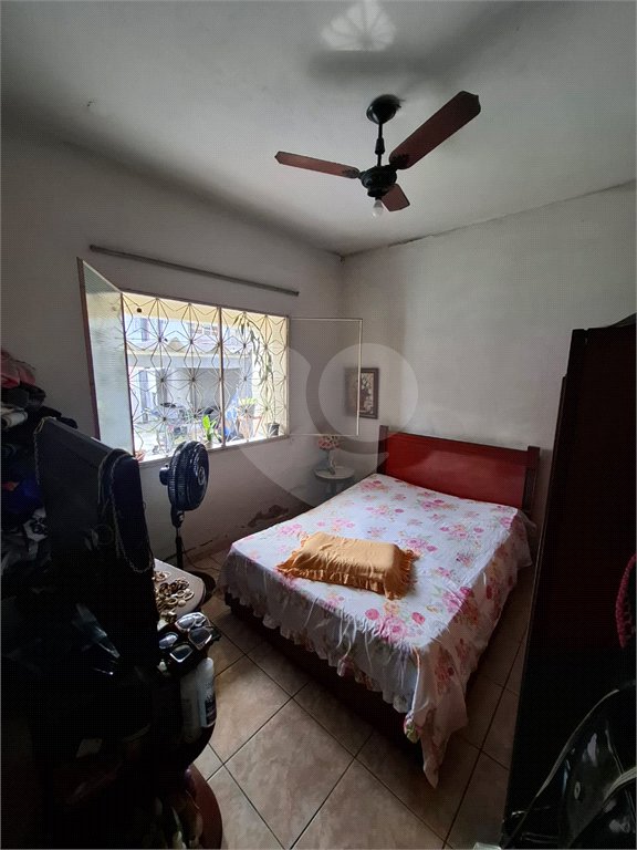 Casa à venda com 2 quartos, sendo 1 suíte, no condomínio Itatitara 999, Rio de Janeiro - RJ