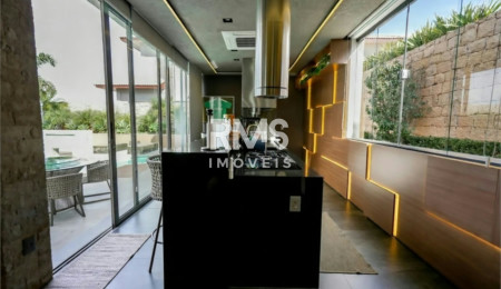Casa à venda com 5 suítes no condomínio Plaza Athenee, Itu - SP