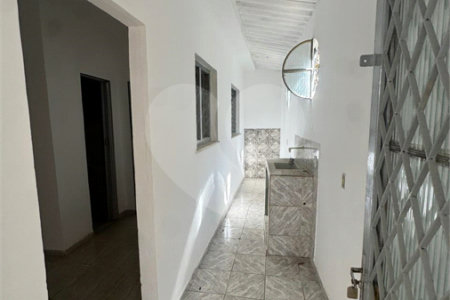 Casa à venda ou para alugar com 1 quarto em Campo Grande, Rio de Janeiro, RJ