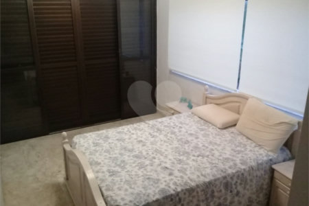 Triplex à venda ou para alugar com 4 suítes em Enseada, Guarujá, SP