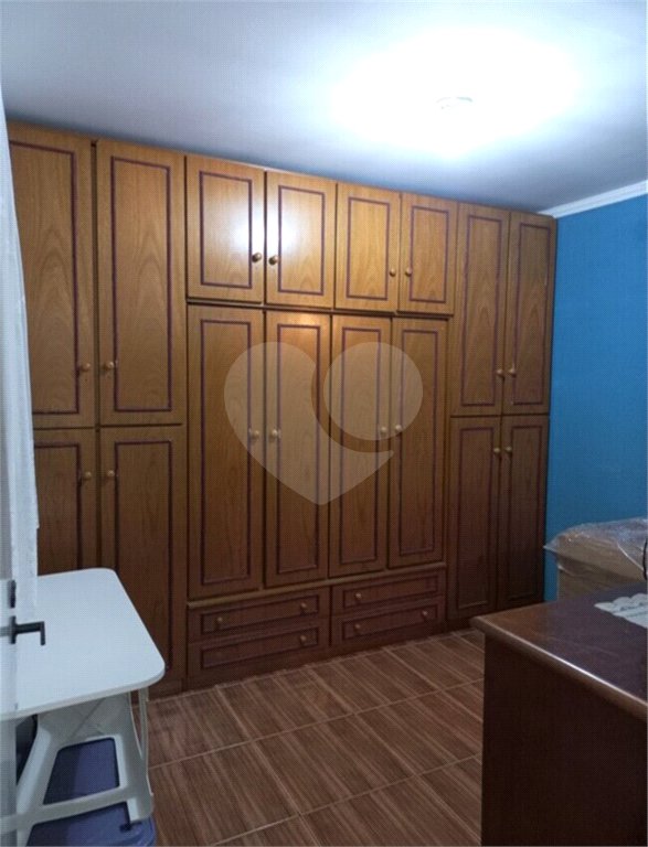 Sobrado à venda com 2 quartos em Jardim Santa Emília, São Paulo, SP
