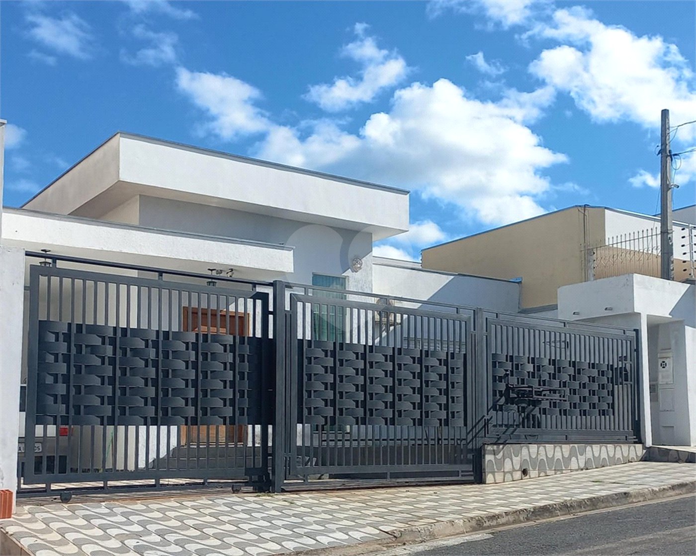 Casa à venda com 2 quartos, sendo 1 suíte, em Residencial Vasques Martins, Votorantim, SP