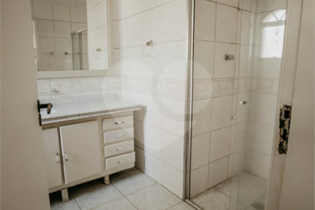 Chácara à venda com 10 quartos, sendo 2 suítes, em Mombaça, São Roque, SP