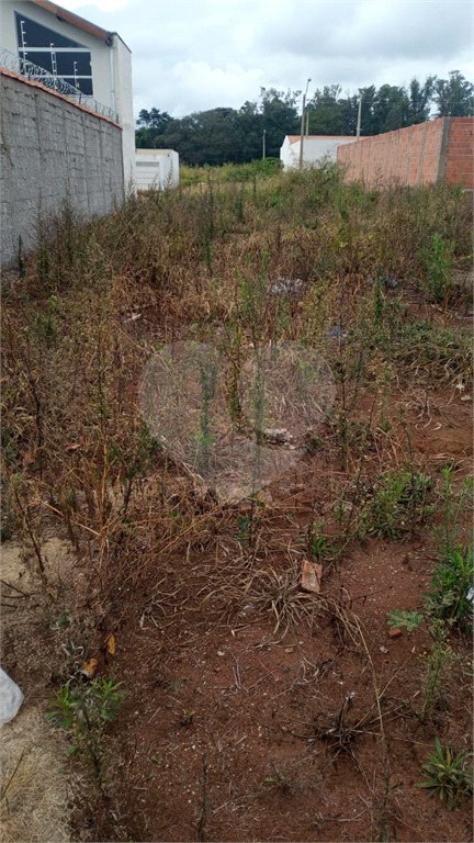 Lote no Jardim do Bosque, aceita financiamento ou aquisição de terreno e construção .