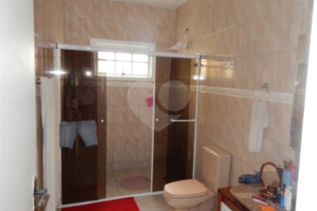 Casa à venda com 3 quartos, sendo 1 suíte,  em Vila Suissa, Mogi das Cruzes, SP