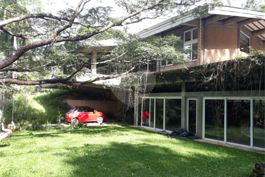 Casa à venda com 3 suítes em Serra da Cantareira, Mairiporã, SP
