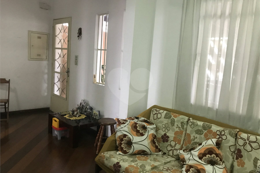 Casa à venda com 4 quartos em Parada Inglesa, São Paulo, SP