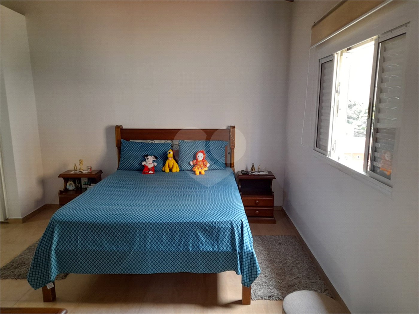 Sobrado à venda com 4 quartos, sendo 1 suíte, em Chora Menino, São Paulo, SP
