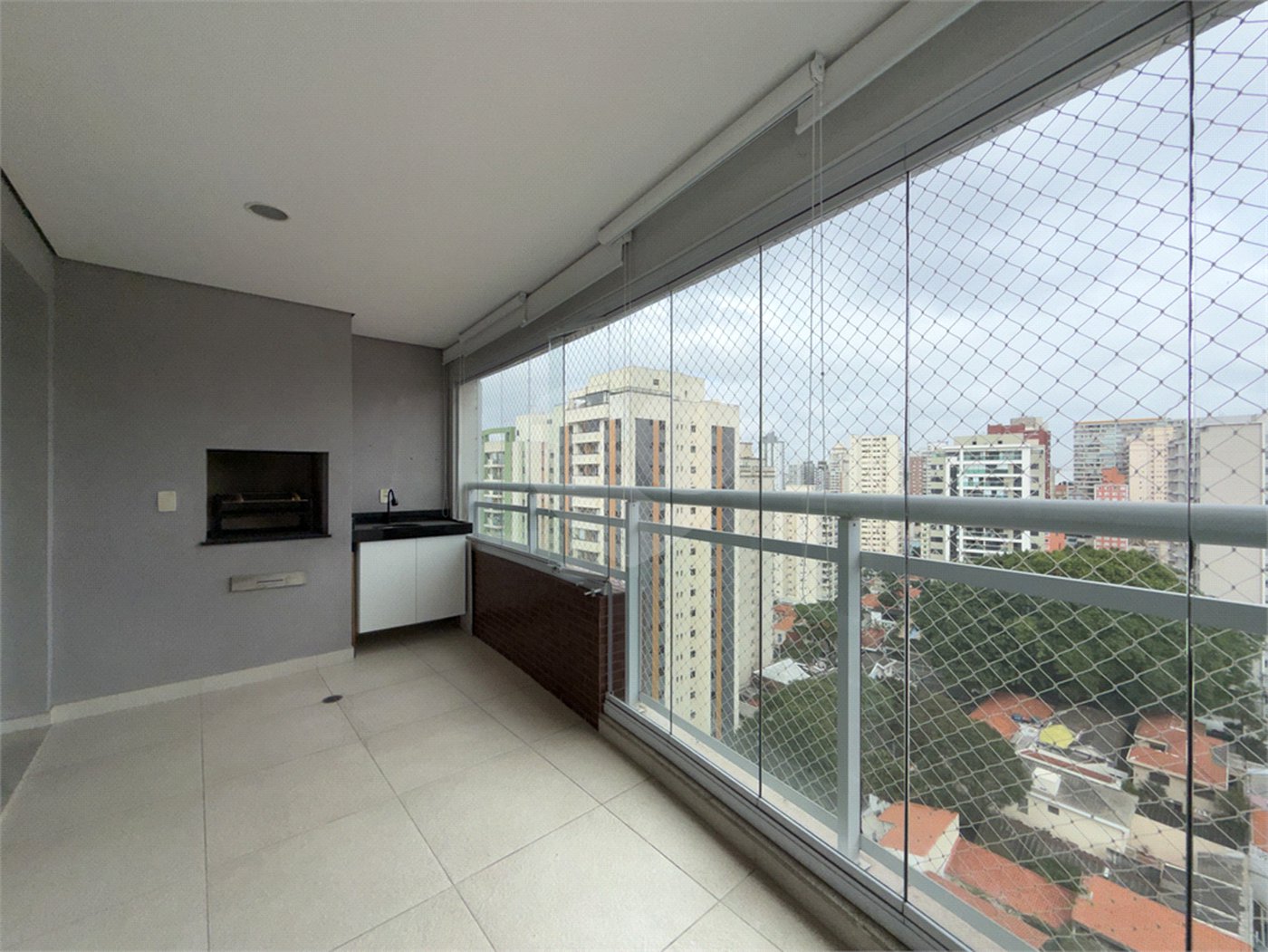 Apartamento à venda com 2 quartos, sendo 1 suíte,  em Vila Mariana, São Paulo, SP