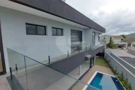 CASA ALTO PADRÃO | 5 SUÍTES | CONDOMÍNIO CLUBE – ATIBAIA