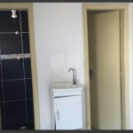 Casa comercial na Liberdade.