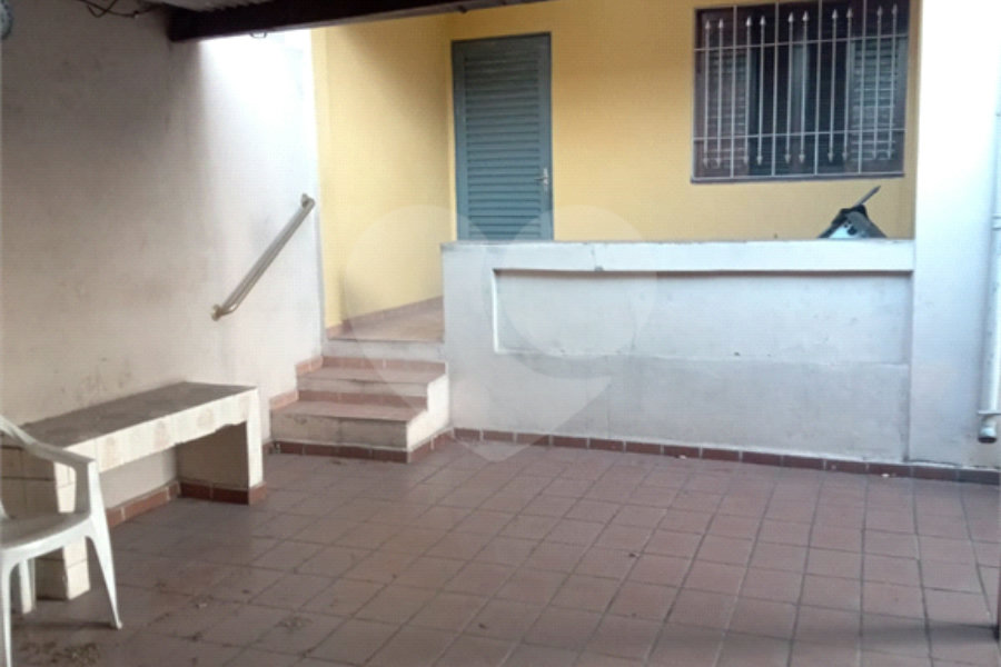 Casa à venda ou para alugar com 2 quartos no Centro, Mairiporã, SP