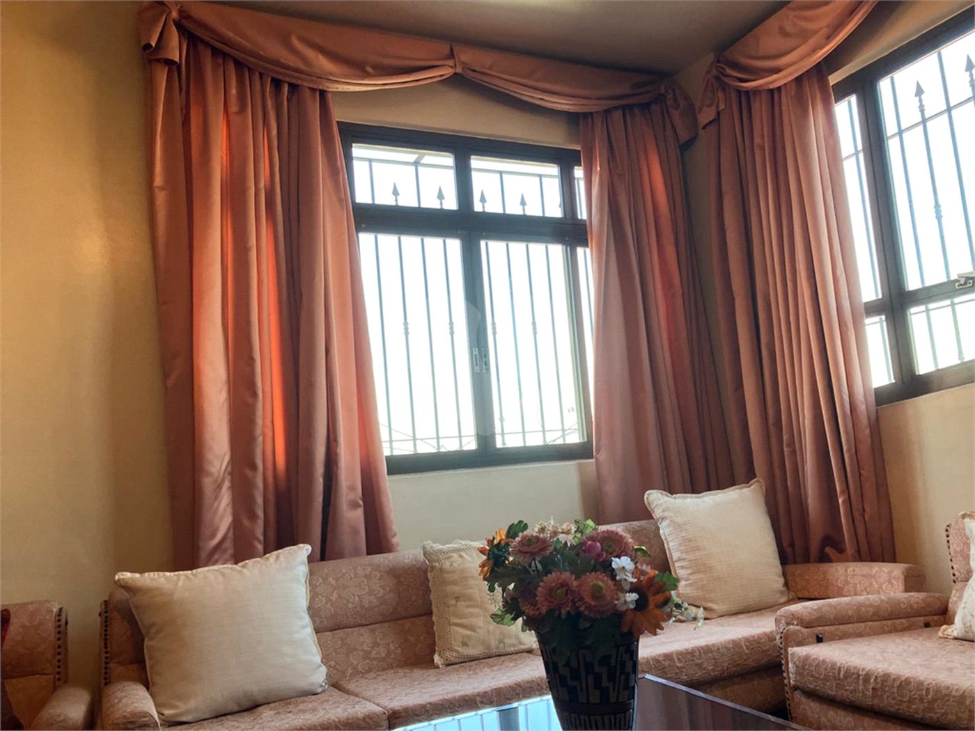 Casa à venda com 5 quartos, sendo 2 suítes,  em Vila Maria Alta, São Paulo, SP