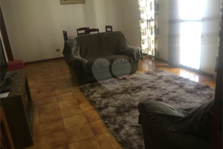 Apartamento à venda com 3 quartos, sendo 1 suíte, em Parque Enseada, Guarujá, SP