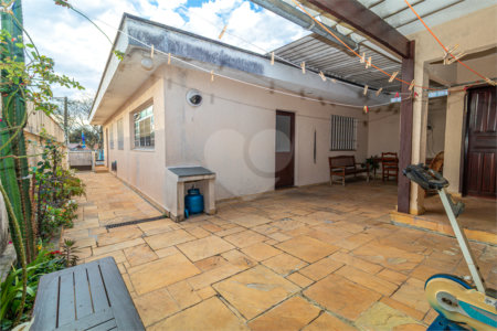 Casa Térrea à venda com 3 quartos, sendo 1 suíte, em Interlagos, São Paulo, SP