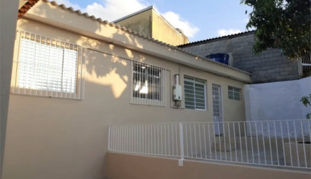 Sobrado à venda com 2 quartos em Km 18, Osasco, SP