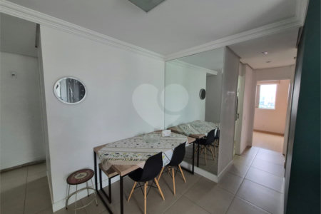 Apartamento à venda com 2 quartos em Vila Isa, São Paulo, SP