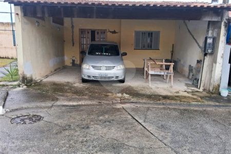 Casa à venda com 2 quartos no condomínio Vila da Prata I, Mogi das Cruzes - SP
