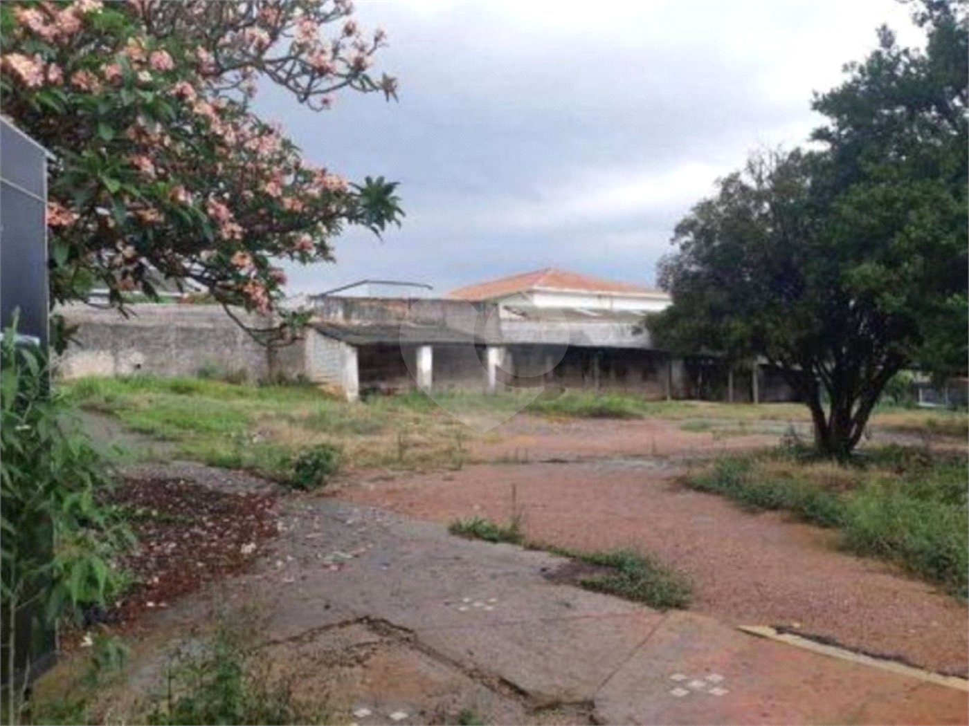 Casa à venda com 7 quartos, sendo 1 suíte, no Centro, Vinhedo, SP