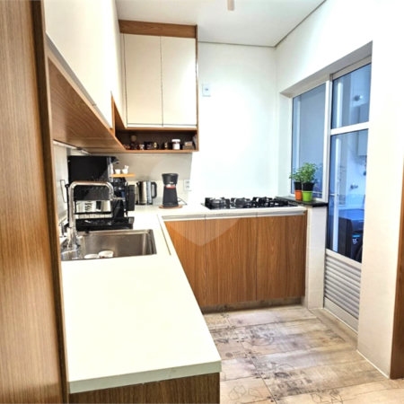 Casa à venda com 3 quartos, sendo 1 suíte, no condomínio Flora Park, São Paulo - SP