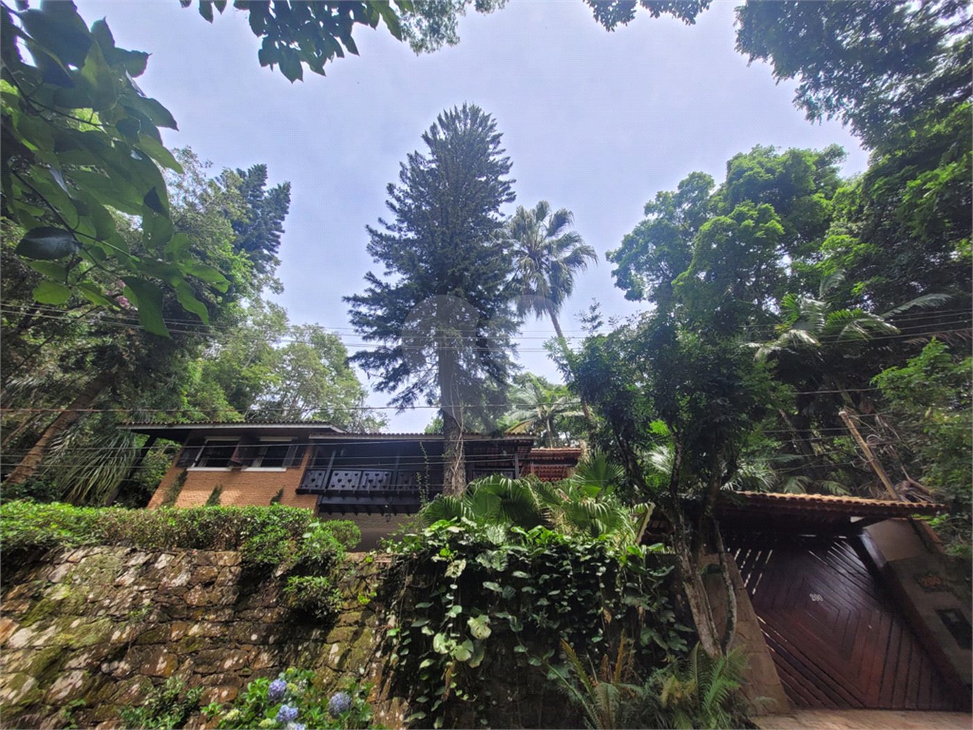 Casa à venda com 4 quartos, sendo 2 suítes,  em Serra da Cantareira, Mairiporã, SP