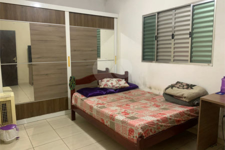 Casa à venda com 2 quartos em Jardim das Bandeiras, Mogi das Cruzes, SP