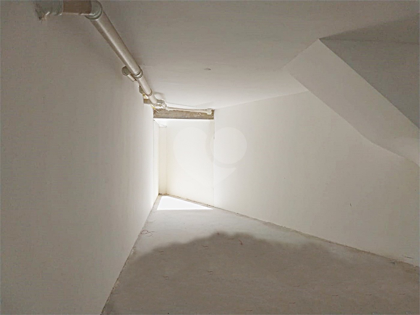 Casa à venda com 2 quartos, sendo 1 suíte, no condomínio Tanque Velho, São Paulo - SP