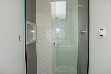 Casa à venda com 3 suítes no condomínio Residencial Central Parque, Salto - SP