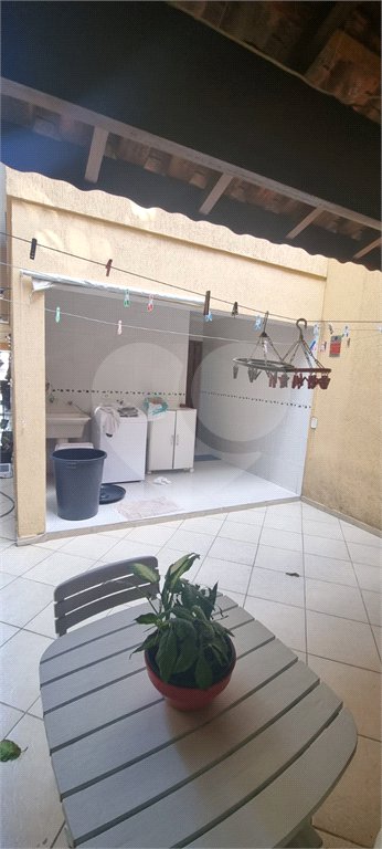 Sobrado à venda com 3 quartos, sendo 1 suíte, em Tremembé, São Paulo, SP