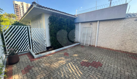 Casa à venda com 4 quartos, sendo 1 suíte,  no Centro, São Carlos, SP
