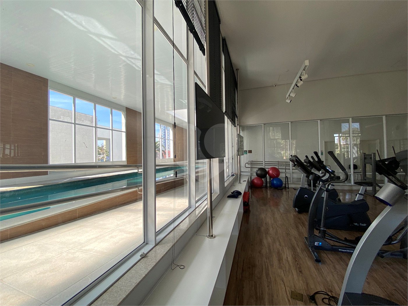Apartamento à venda com 2 quartos, sendo 1 suíte,  em Santana, São Paulo, SP