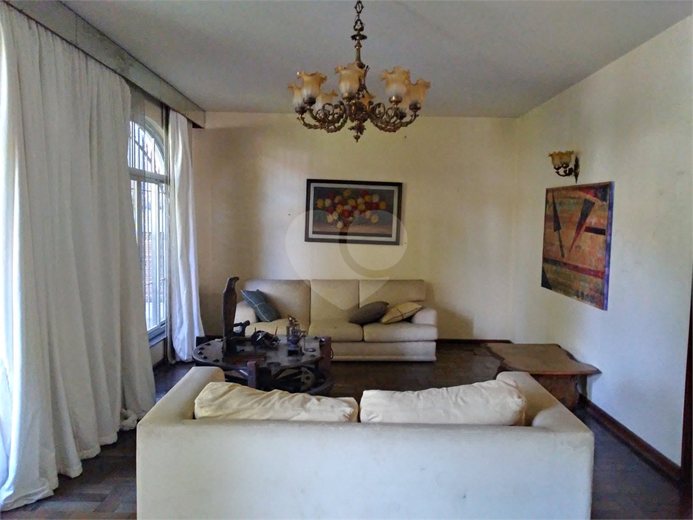 Casa à venda com 5 quartos, sendo 2 suítes, em Tremembé, São Paulo, SP