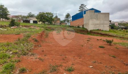 Terreno à venda em Portal dos Pinheiros Ii, Itapetininga, SP