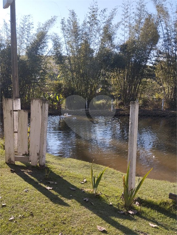 Chácara à venda com 6 quartos, sendo 1 suíte,  no Centro, Biritiba-mirim, SP