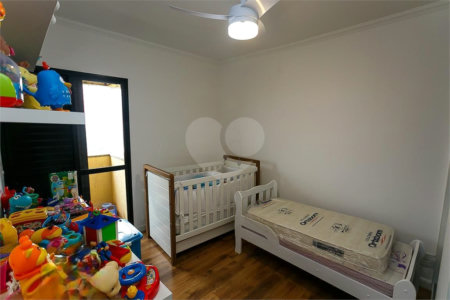 Apartamento à venda com 3 quartos, sendo 1 suíte,  em Paraíso do Morumbi, São Paulo, SP
