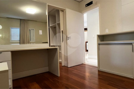 Apartamento à venda com 2 quartos, sendo 1 suíte, no Centro, Itapetininga, SP