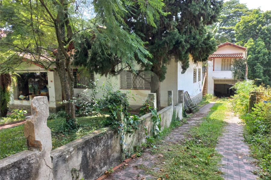 Terreno à venda com 2 quartos, sendo 1 suíte, em Jardim Floresta, São Paulo, SP