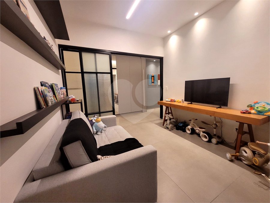 Apartamento à venda com 4 quartos, sendo 1 suíte,  em Ipanema, Rio de Janeiro, RJ