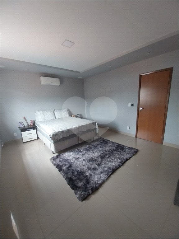 Casa à venda com 4 quartos, sendo 1 suíte, no condomínio Gramado do Mendanha, Rio de Janeiro - RJ