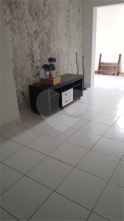 Sobrado à venda com 3 quartos, sendo 1 suíte,  em Jardim Olympia, São Paulo, SP