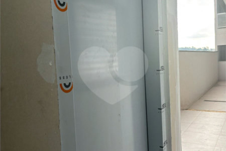Casa à venda com 2 quartos, sendo 1 suíte, no condomínio Maracujas, São Paulo - SP