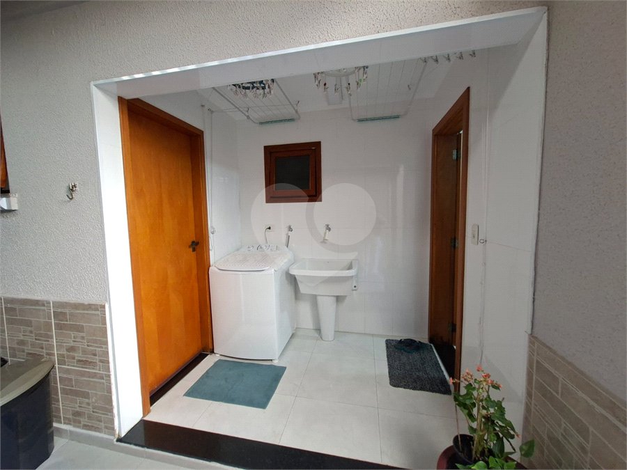 Sobrado à venda com 3 quartos, sendo 1 suíte, em Jardim Bonfiglioli, São Paulo, SP