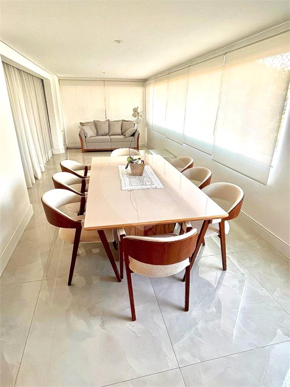Apartamento à venda com 3 suítes em Vila Romana, São Paulo, SP