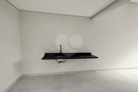 Casa à venda com 3 quartos, sendo 1 suíte, no condomínio Lago dos Ipês, Itapetininga - SP