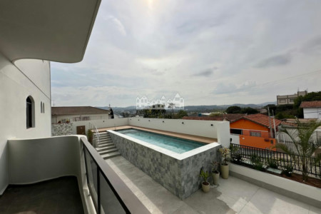 Apartamento à venda ou para alugar com 4 quartos, sendo 3 suítes, no Centro, Atibaia, SP