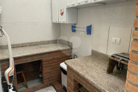 Casa à venda com 3 quartos, sendo 1 suíte, no condomínio Residencial Gabriela, São Paulo - SP