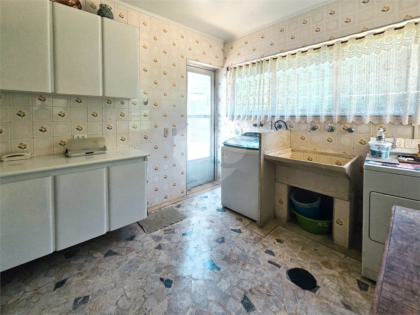 Sobrado à venda com 3 quartos, sendo 1 suíte, em Jardim São Bento, São Paulo, SP