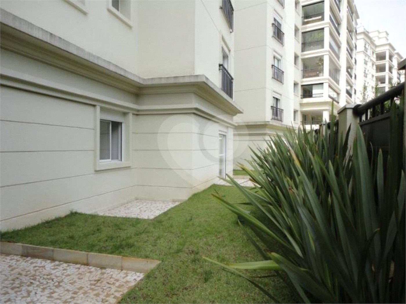 Apartamento à venda com 1 suíte em Jardim Leonor, São Paulo, SP